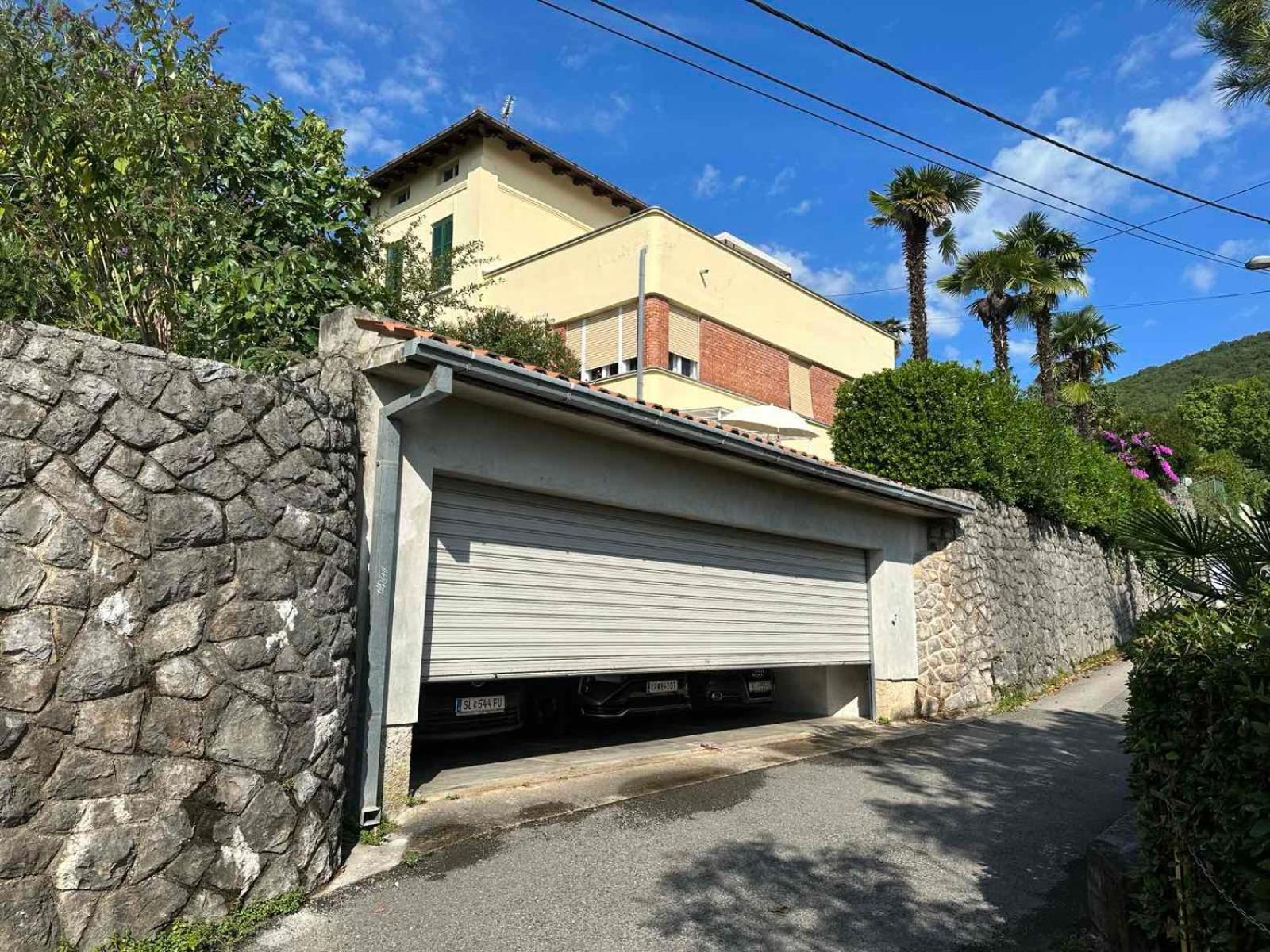 Apartment Galatea With Garage Parking